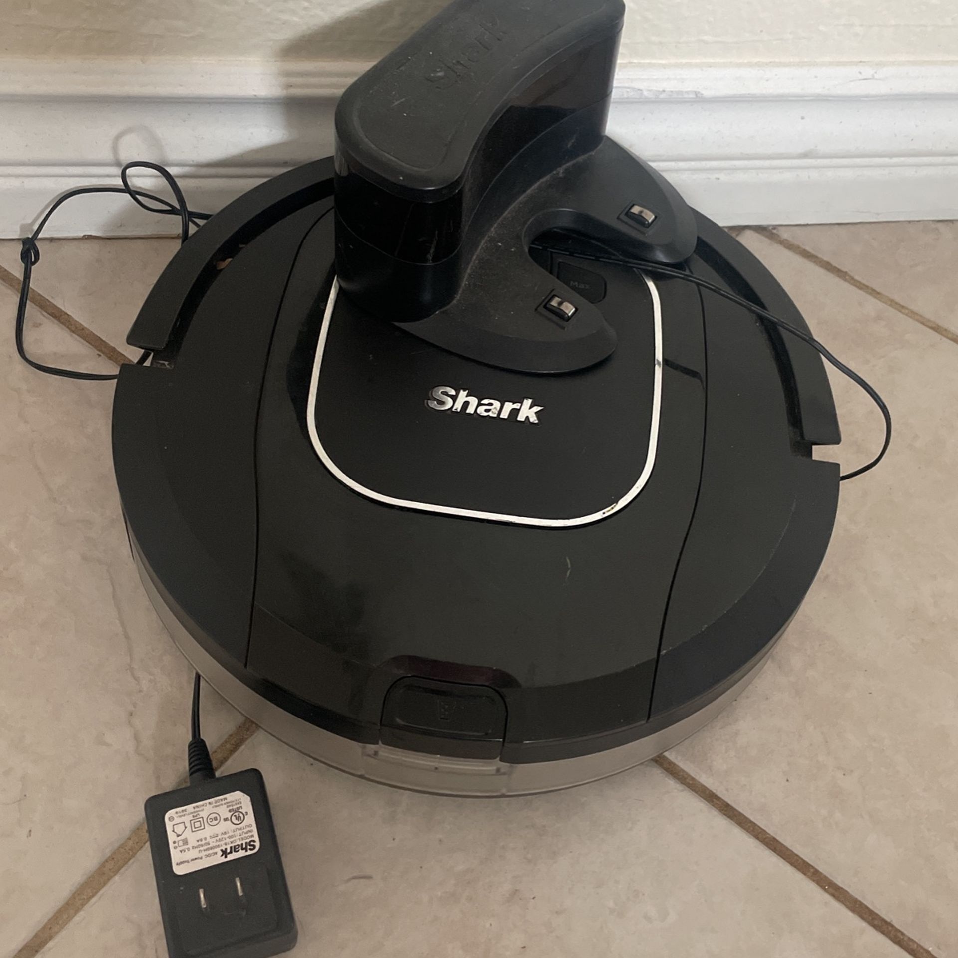 Shark Robot Vacuum Used