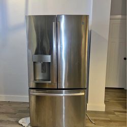 GE Fridge & Freezer