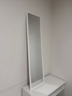 Full length mirrors (2 available)
