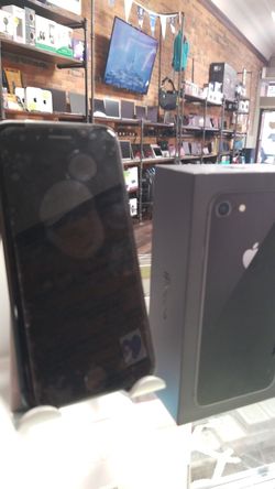 Apple iPhone 8 64GB Unlocked smartphone space Gray