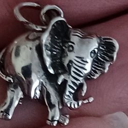 Sterling Silver 925- Detailed Elephant pendant