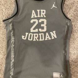 Micheal Jordan Jersey - Kids Medium