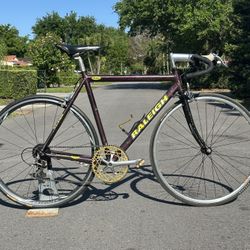 1990’s Raleigh R-Series 700C Urban Assault 8-Speed Road Bike - 55.5cm