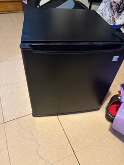 Mini fridge