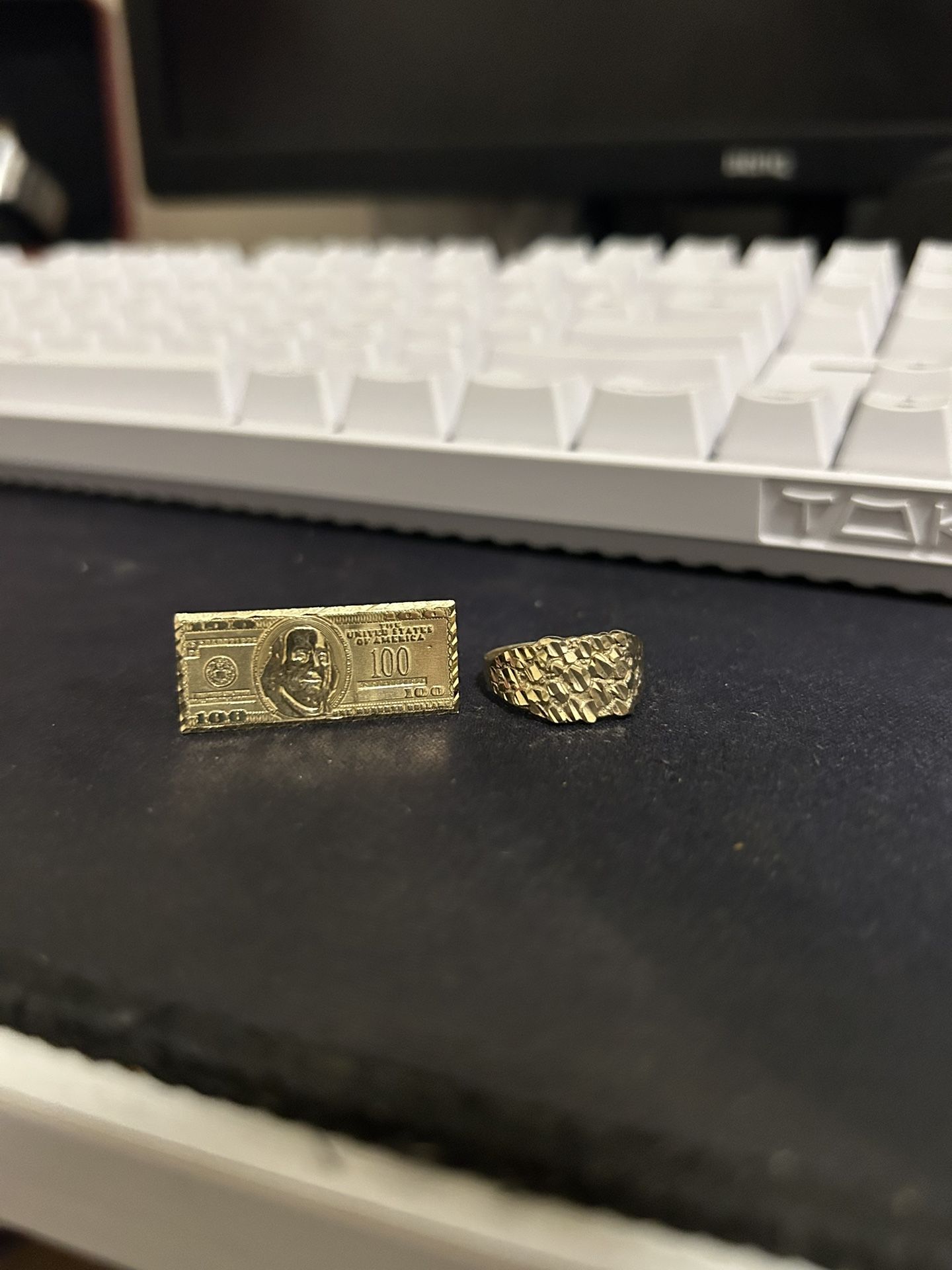 gold nuggets rings