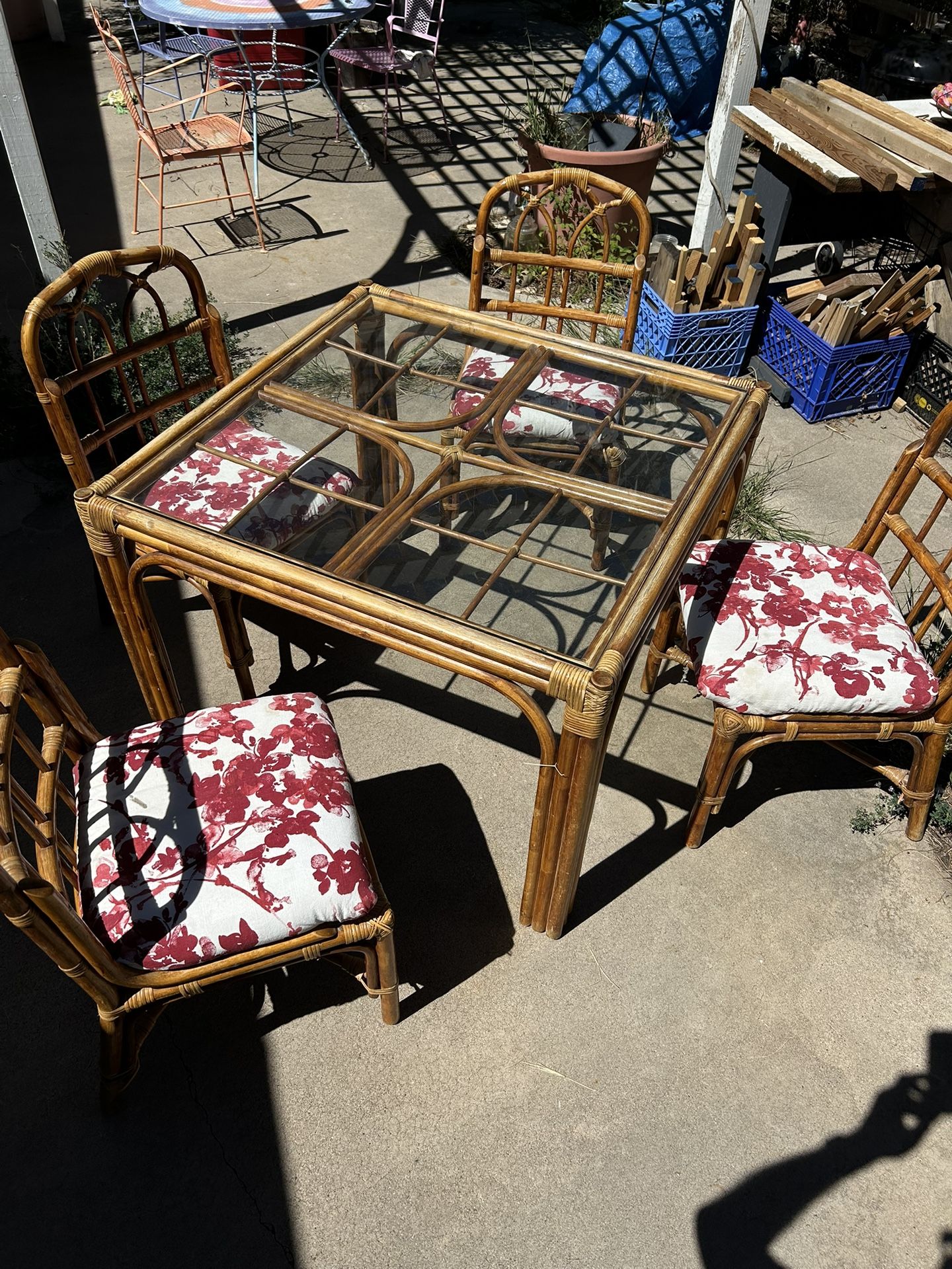 Vintage Rattan Dinette - Indoor Or Outdoor