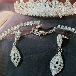 Formal/Bridal Tiara Neckace Earring Set