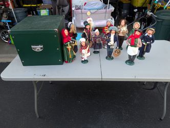 Byer's choice The carolers (lot of 13)