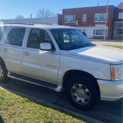 2005 Cadillac Escalade