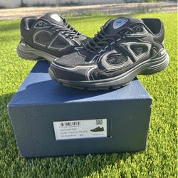 Dior B30’s