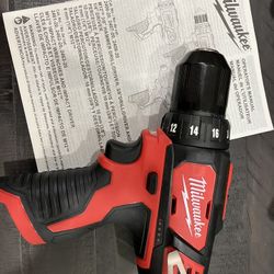 Milwaukee M12 Drill 