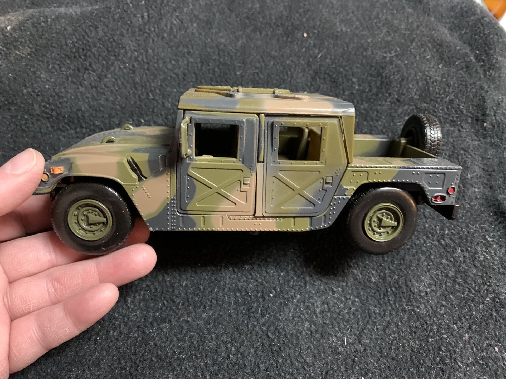 Motor Max Military Humvee