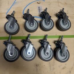 casters/wheels