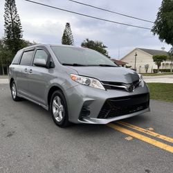 2018 Toyota Sienna
