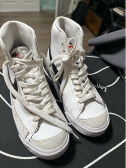 Nike shoes boys 4.5 youth