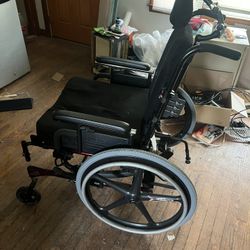Sunrise Quickie IRIS SE Wheelchair 
