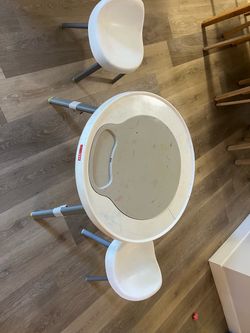 Skip hop kids table
