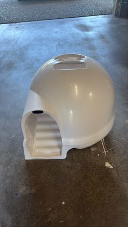FREE!! Cat Cleanstep Litter Dome-FREE!!