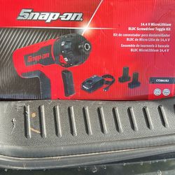 Snap Screwgun, Bits, And Bag