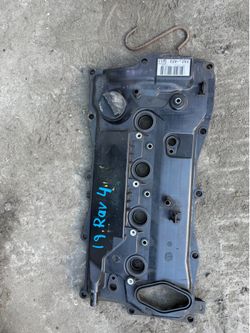 Valve cover for 2019 Toyota RAV4 valve cover