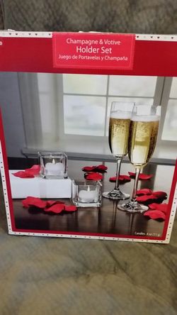Champagne and Votive Holder Set New