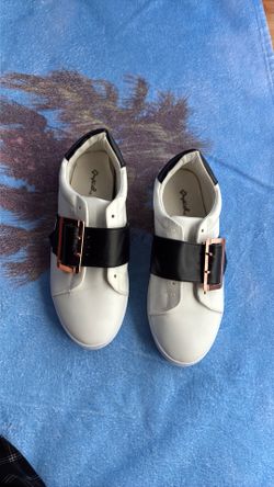 White Shoe with Buckle