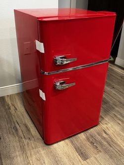 Insignia Retro Red 3.1 Cu Ft Mini Fridge + Separate Freezer