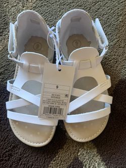 Girls sandals size 9 new