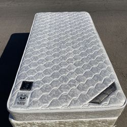 FREE DELIVERY: Twin Bed