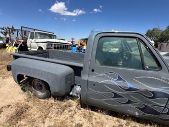 1980 Chevy Truck Step Side Sale or Trade. six26 Two01 two166