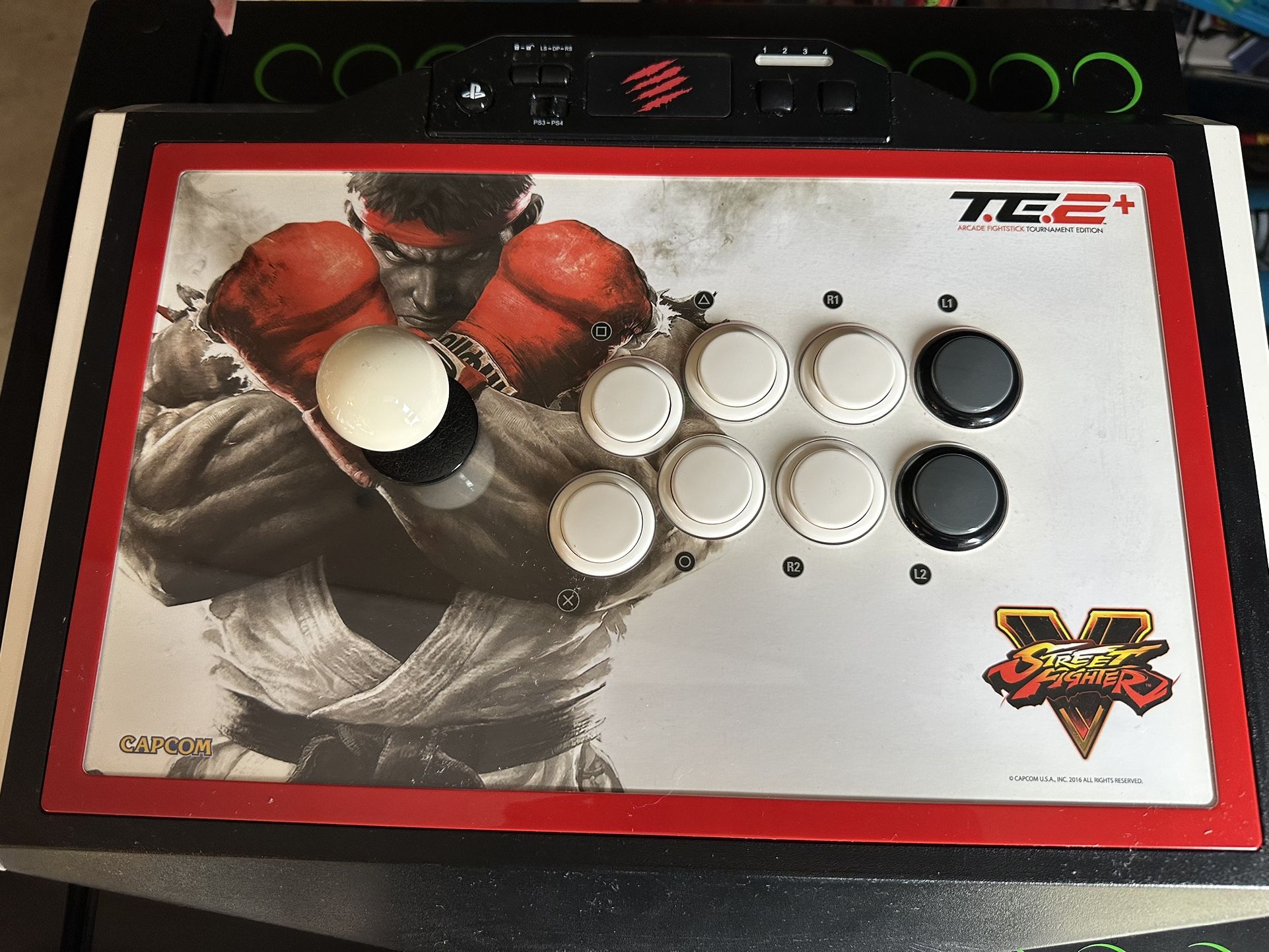 Street Fighter V Arcade FightStick TE2 By Mad Catz for PS4/PS3 TOURNAMENT EDITION