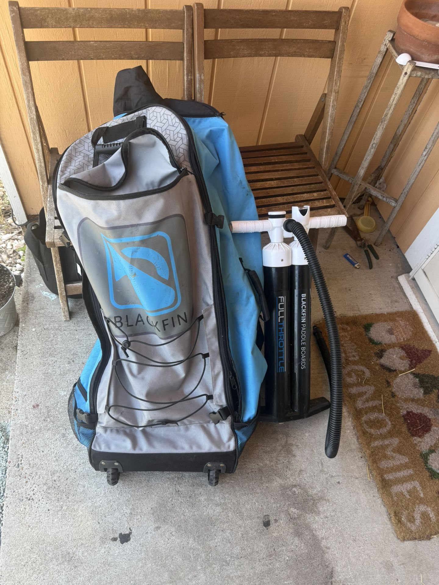 🏄‍♂️ BLACKFIN Paddle Board Bag + Dual-Action Pump – $35 OBO #024  Description: Heavy-duty BLACKFIN travel bag for inflatable paddle boards — built to