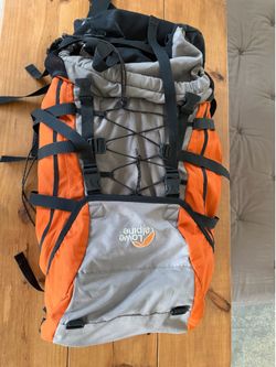 Hiking Backpack - Lowe Alpine Frontier