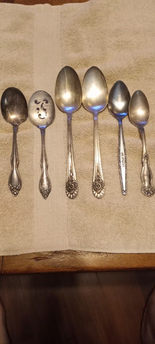 12 misc vintage flatware that can be recycled for beautiful jewelry pieces