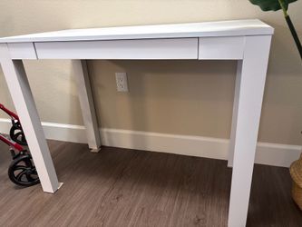 IKEA MALM Dressing Table / Desk
