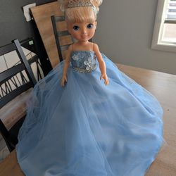 Quinceanera Doll