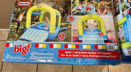 Little Tikes Splash 'n Spray Indoor/Outdoor 2-in-1 Inflatable Bouncer