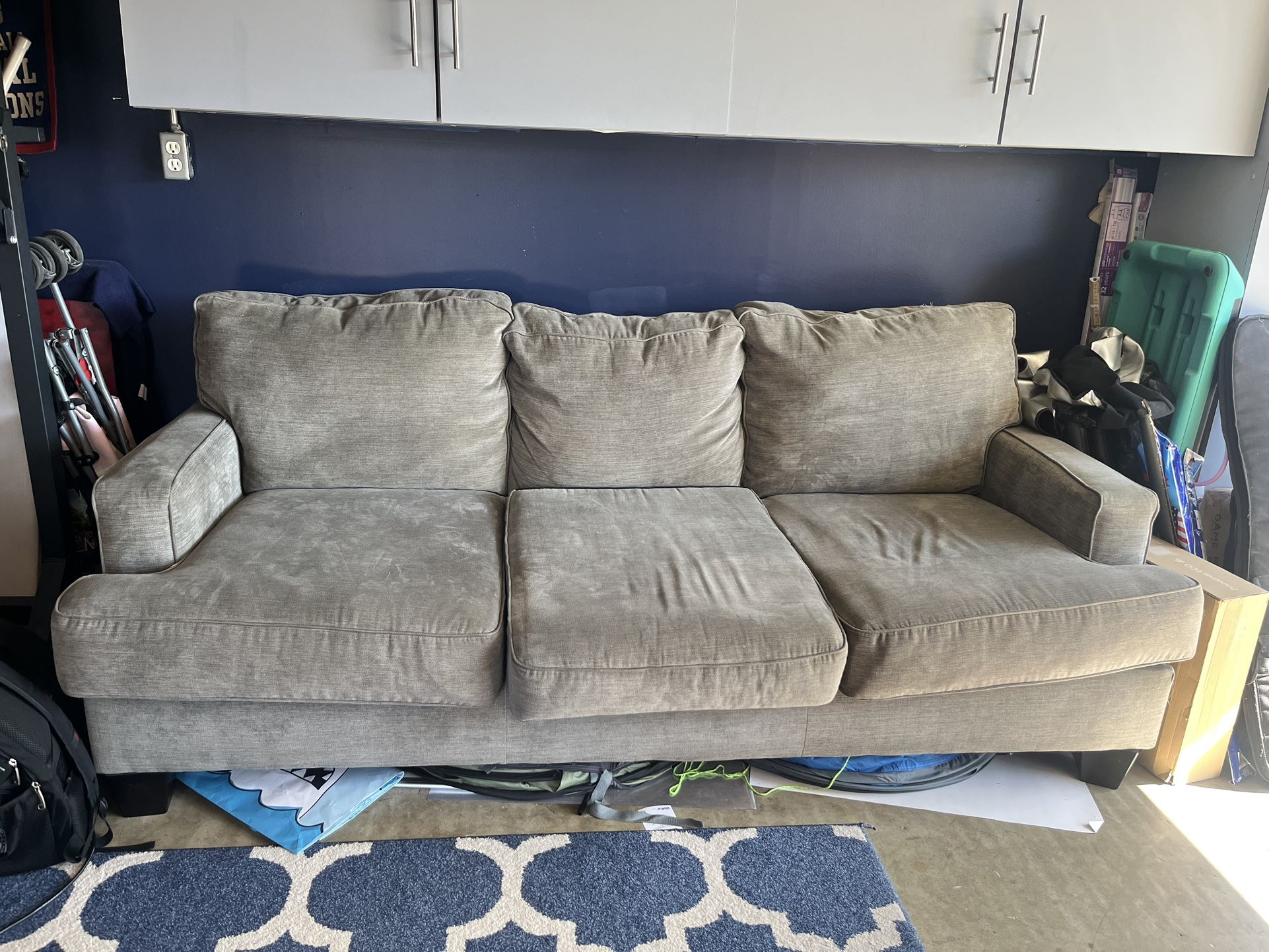 Free couch