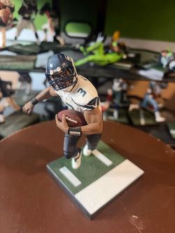 McFarlane NFL Russell Wilson #3 Seahawks Figure