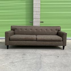 *Free Delivery* Modern Couch Sofa 3 Seater