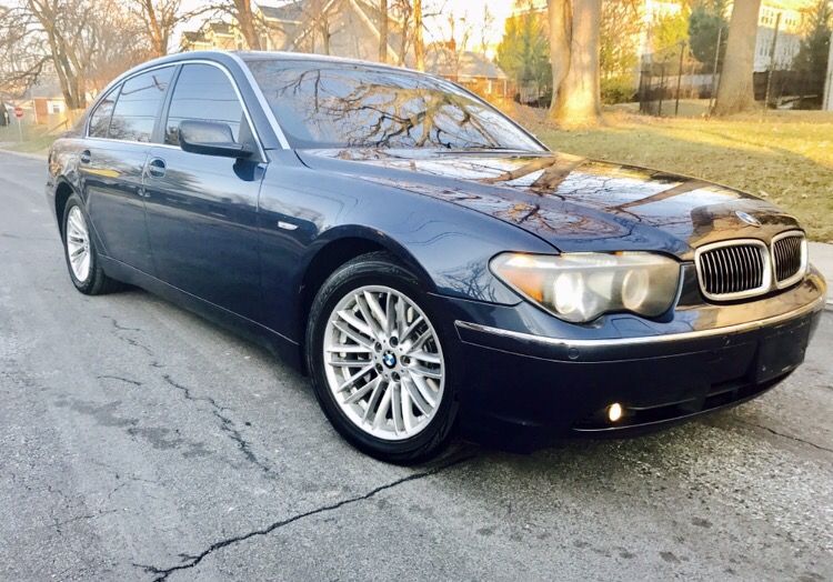 2005 BMW 745i ~~ Drives Smooth ~~Massage driver Seat ~ TV