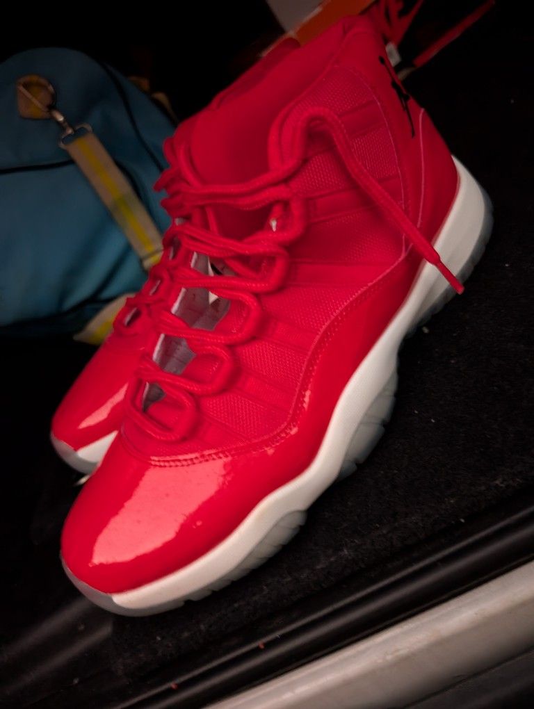 Nike Air Jordan 11 Retro High Win Like '96 Red White