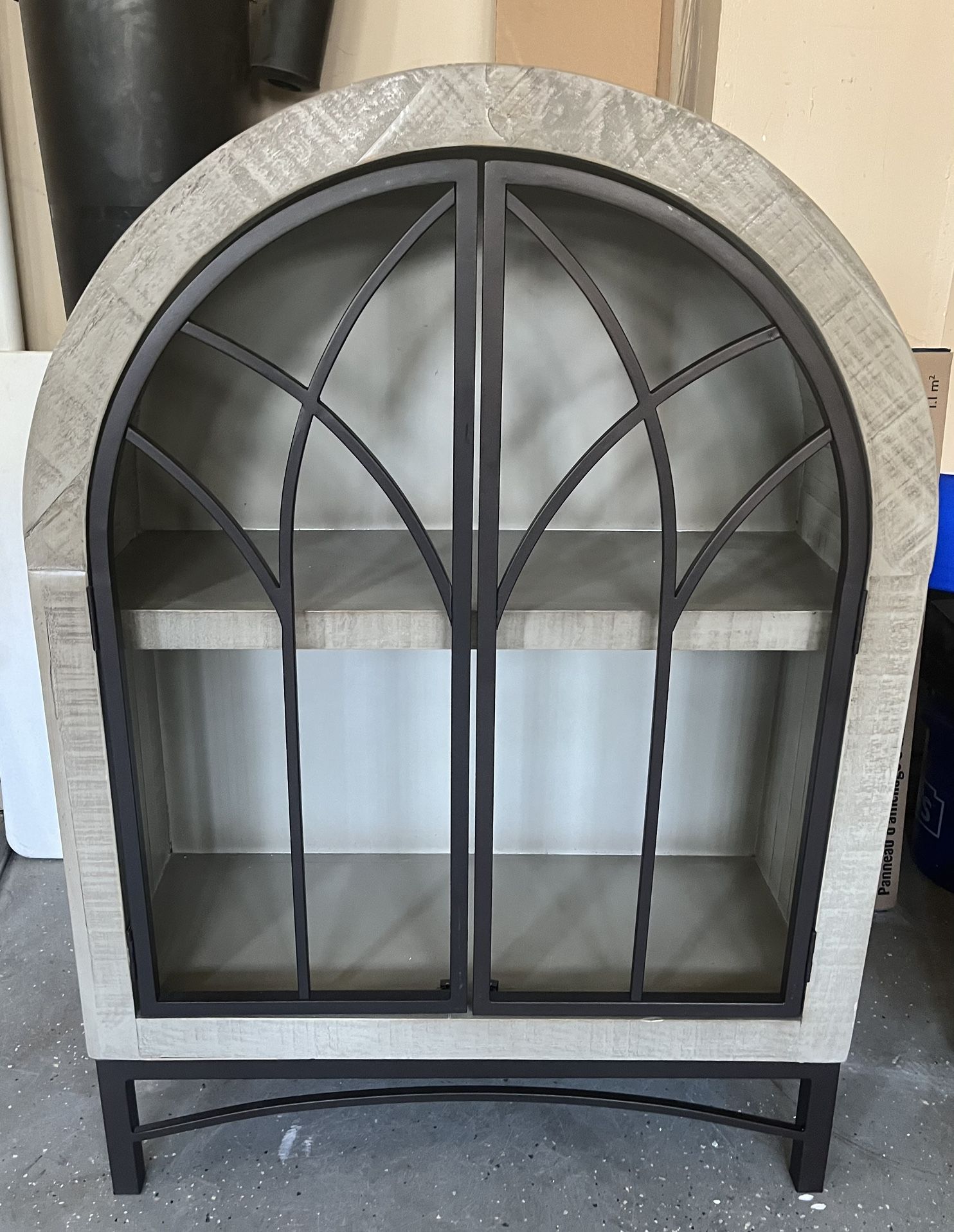 Arched bookshelf/hutch