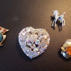 Brooches 