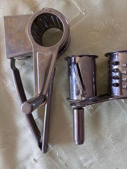 Rotary cheese grinder with 3more exchangeable pieces