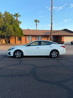 Nissan Altima 2024