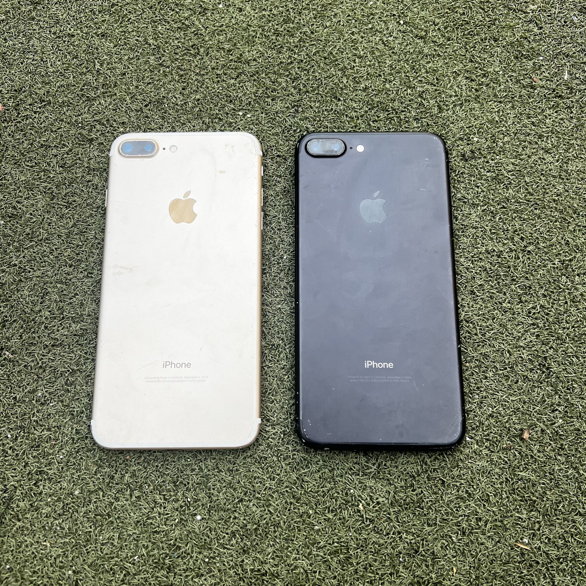 Lot of 2 iPhone 7 Plus for Parts