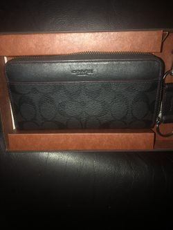 Coach Accordion Wallet Black Oxblood