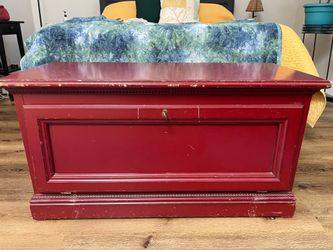 Wood cedar chest