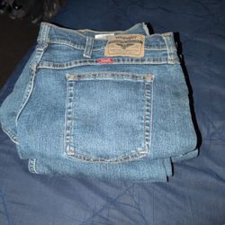 2 Pairs Of Wrangler Jeans 38x32 For The Size 